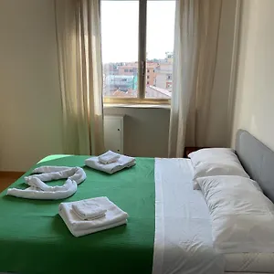 attico-urban-chic.it-romehotels.com/